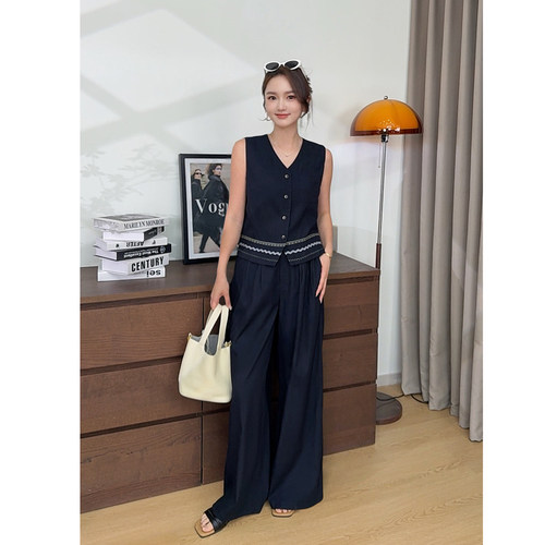 MISS RUILI定制   新款夏季V领刺绣显瘦松弛感背心两件套F2208