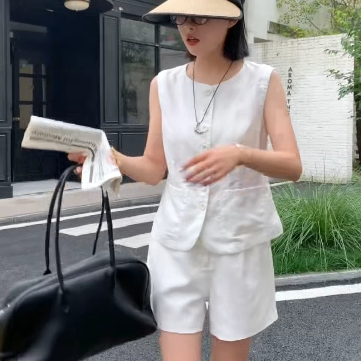 意法一批清仓  2025夏季气质无袖衬衫短裤显瘦套装F0981