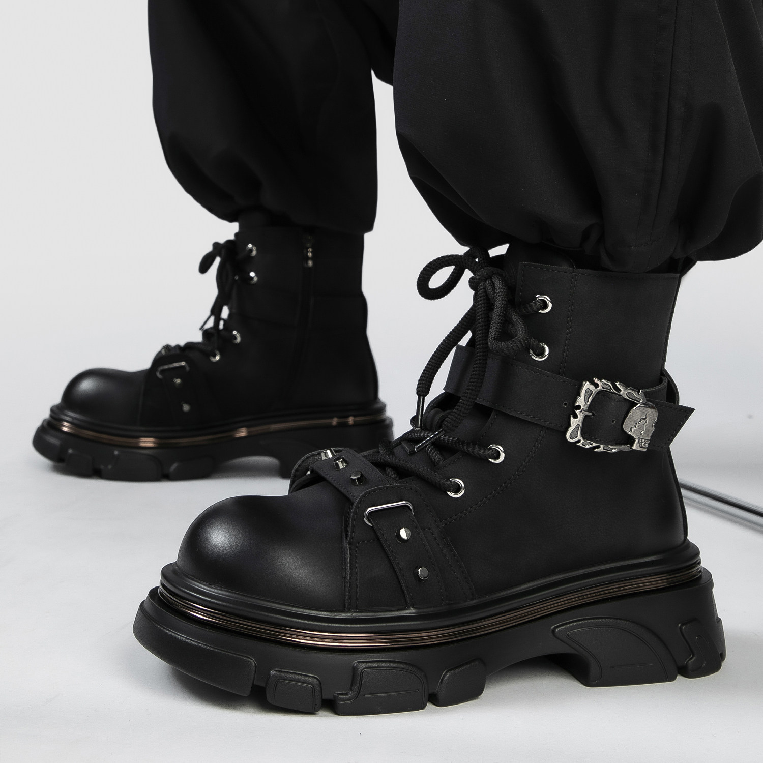 马丁靴男2025新款真皮英伦风休闲厚底增高黑色时尚潮流高帮机车靴