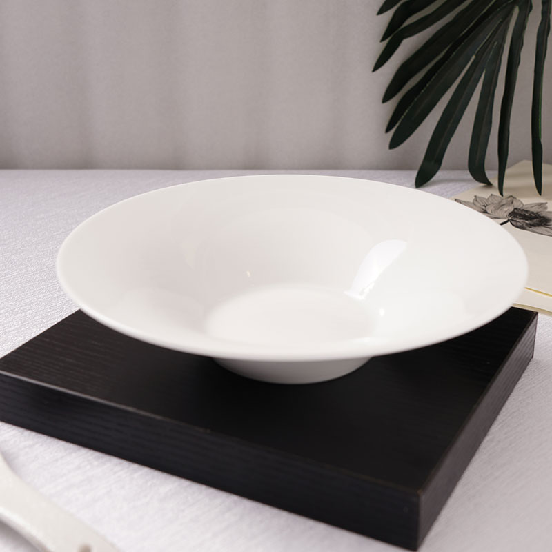 位上菜盘白色盘子喇叭碗酒店商用