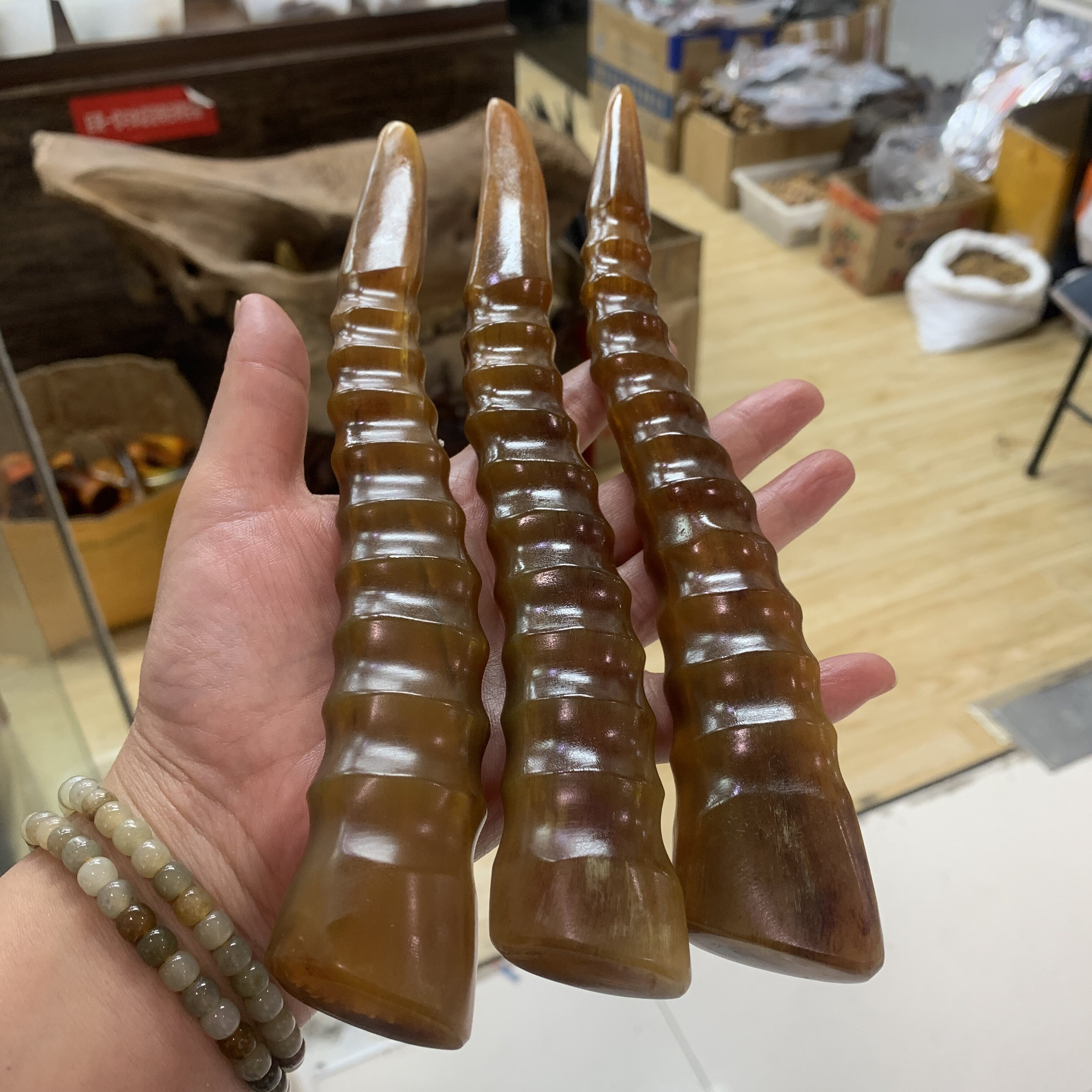 纯天然西藏羊角摆件实心原角开业送礼整根家居收藏装饰礼物工艺品