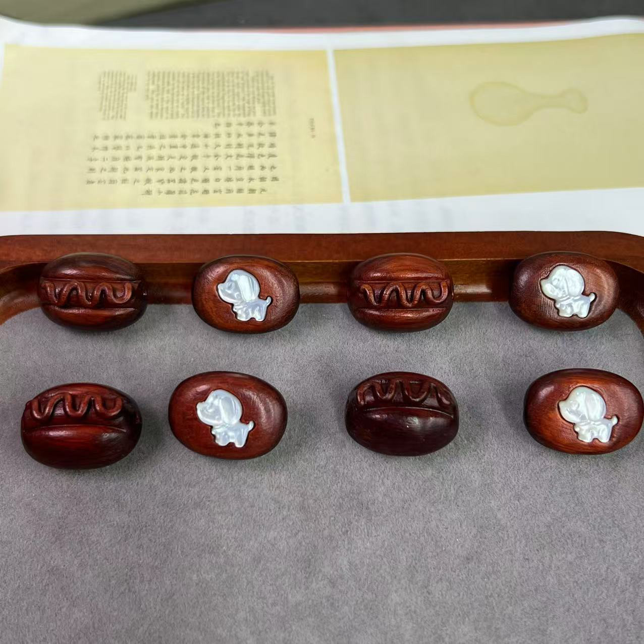 黑檀、紫檀、镶嵌天然鱼骨贝壳、史努比