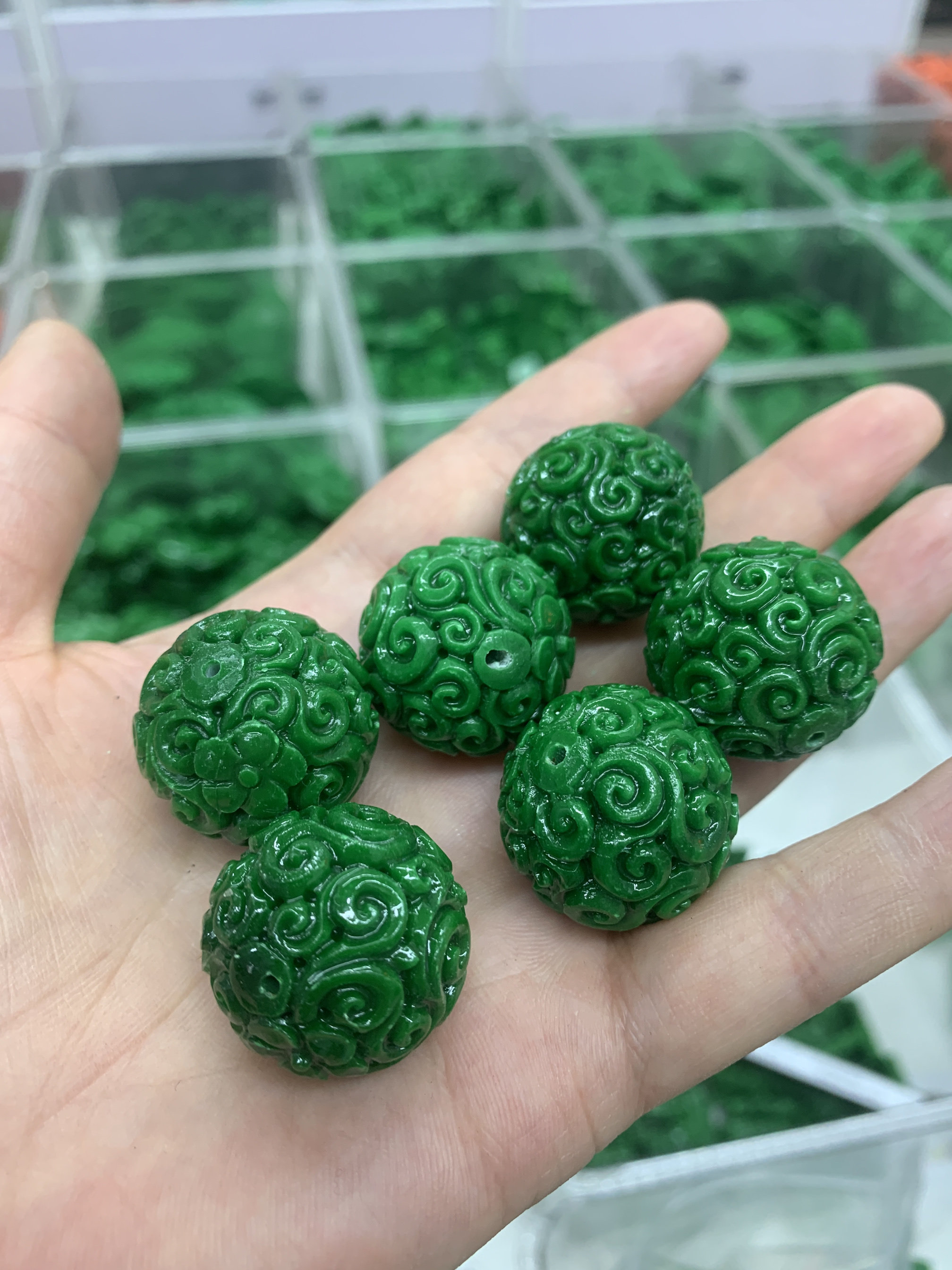 精品翡翠干青项链配件精雕复古花纹饰品祖母绿男女同款小配饰