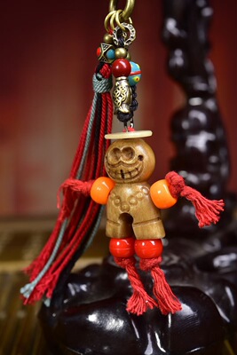 藏传回流骨稻草人挂坠手工编织手搓绳车挂钥匙扣包包挂饰