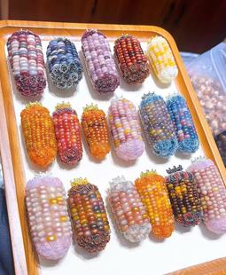 天然彩色宝石血丝玉米手把件文玩玉米摆件小挂饰盘珠包浆玉化礼物