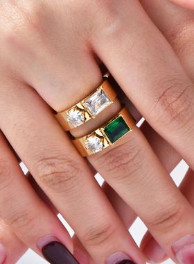 欧美时尚新款小众设计钛钢镀18K金多色镶锆石戒指指环女中指食指