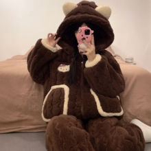 珊瑚绒三层夹棉睡衣女冬季加厚保暖连帽拉链套装卡通凯蒂猫家居服