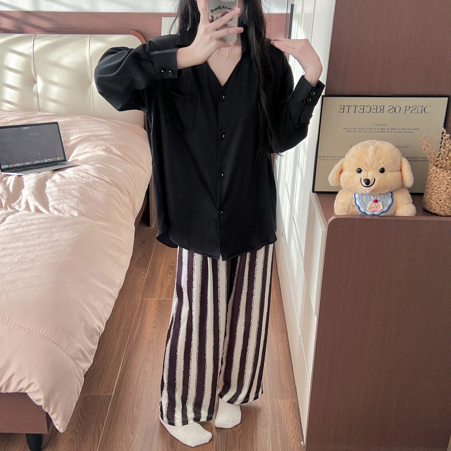 凉感冰丝睡衣女春秋季长袖丝绸套装简约V领慵懒风条纹长裤家居服