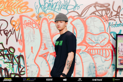 夏季旋转速干面料短t恤