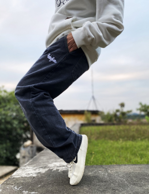 牛仔布刺绣宽松宽松加厚