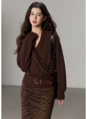 贰羊设计【松风】高级感微兔绒宽松毛衣女V领交叉收腰针织衫上衣