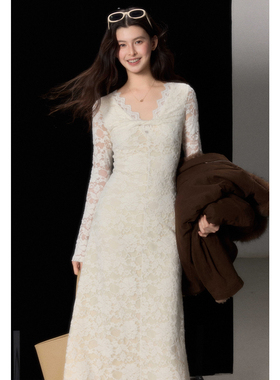 贰羊设计【宜沐】法式V领加绒蕾丝连衣裙女修身气质高级感打底裙