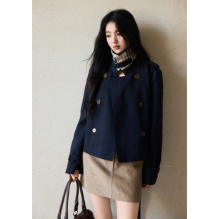 贰羊设计【言熙】莱赛尔棉短款风衣女高智感翻领拼格子休闲款外套