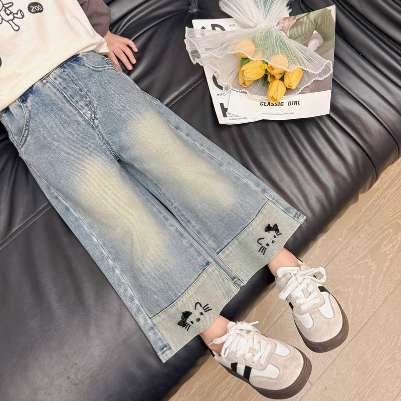 女童刺绣牛仔裤春秋款2026新款中小童宽松阔腿长裤宝宝百搭长裤子