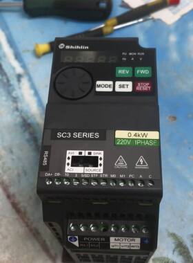 议价-士林变频器SC3-021-0.4K 成色如图拆机所得