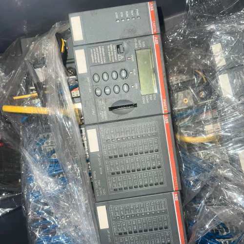 ABB PM573-ETH CPU模块一组，成色如图，功能包