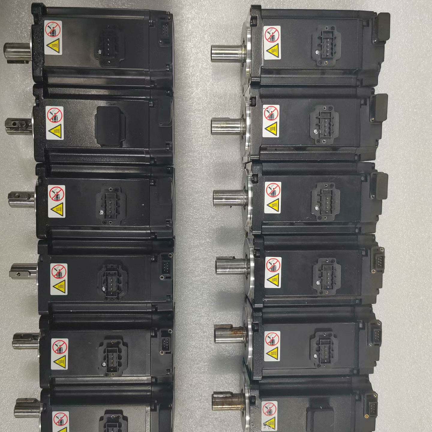 议价-MS1H4-40B30CB-A331Z，汇川伺服电机400w