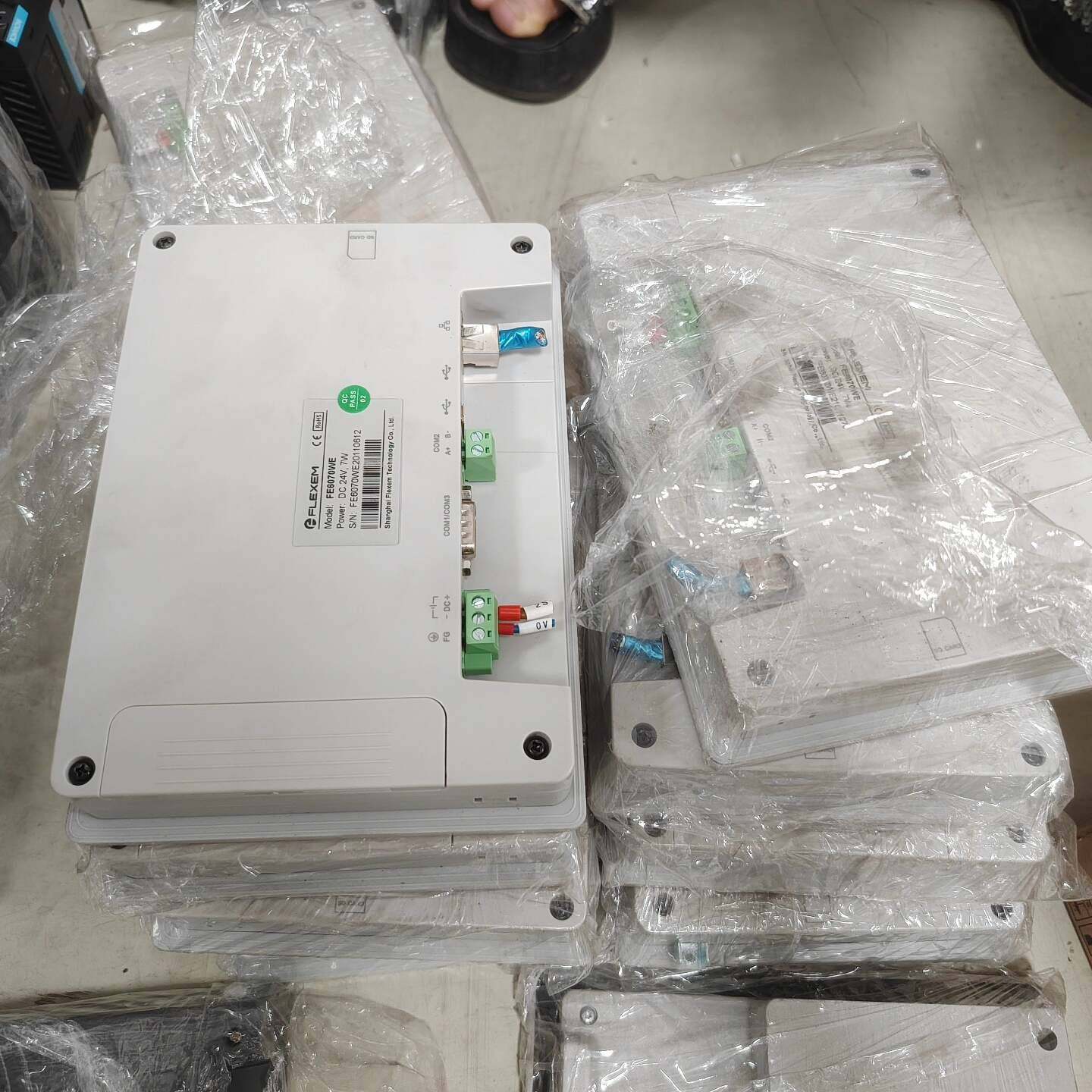 议价-繁易触摸屏 FE6070WE，7寸显示屏，DC24V供