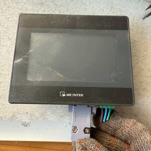 威纶通MT6051ip触摸屏，4.3寸