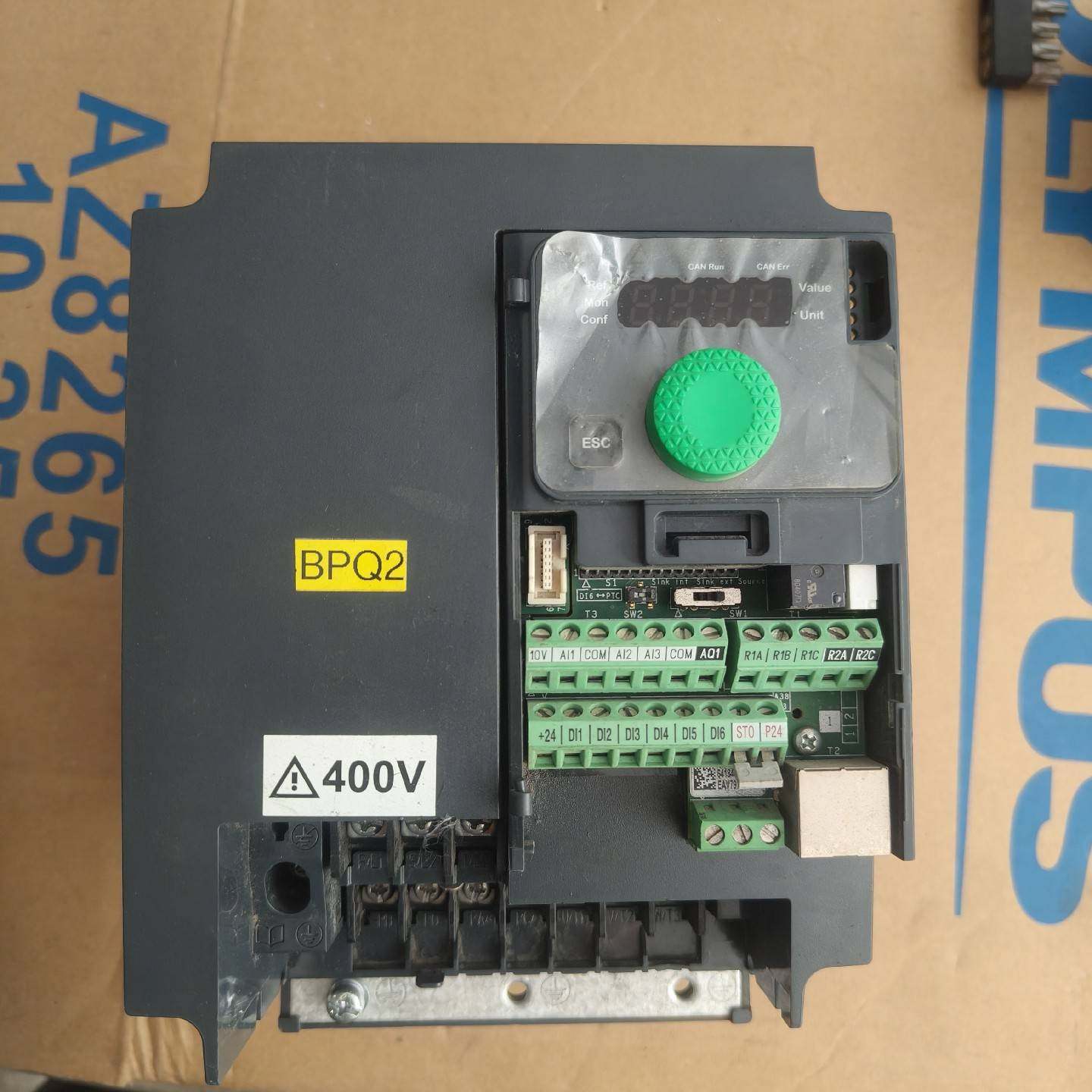 议价-施耐德ATV320U22N4C变频器一台，成色新，