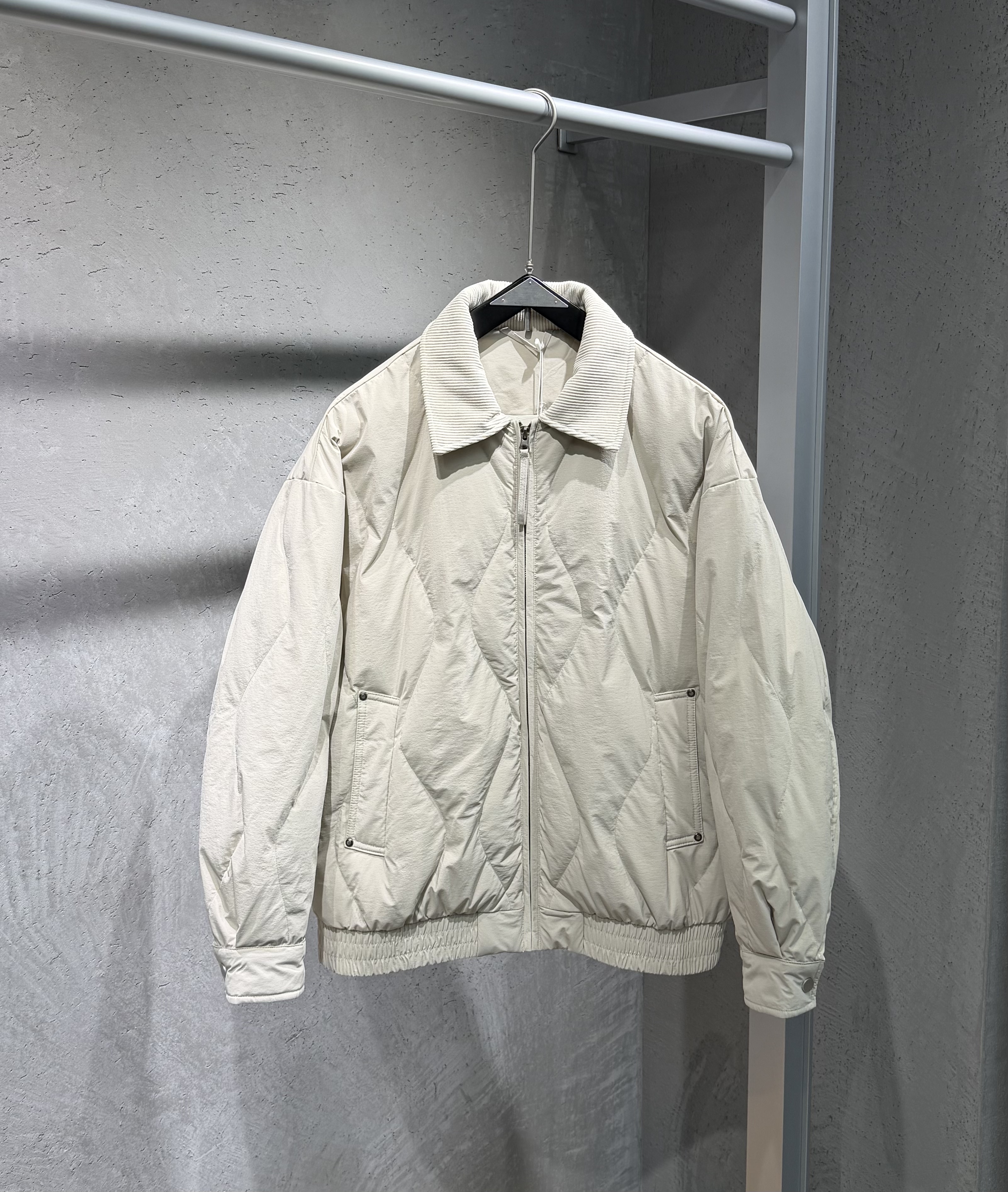2026冬季新款男士90白鸭绒翻领羽绒服外套简约纯色轻薄羽绒上衣潮