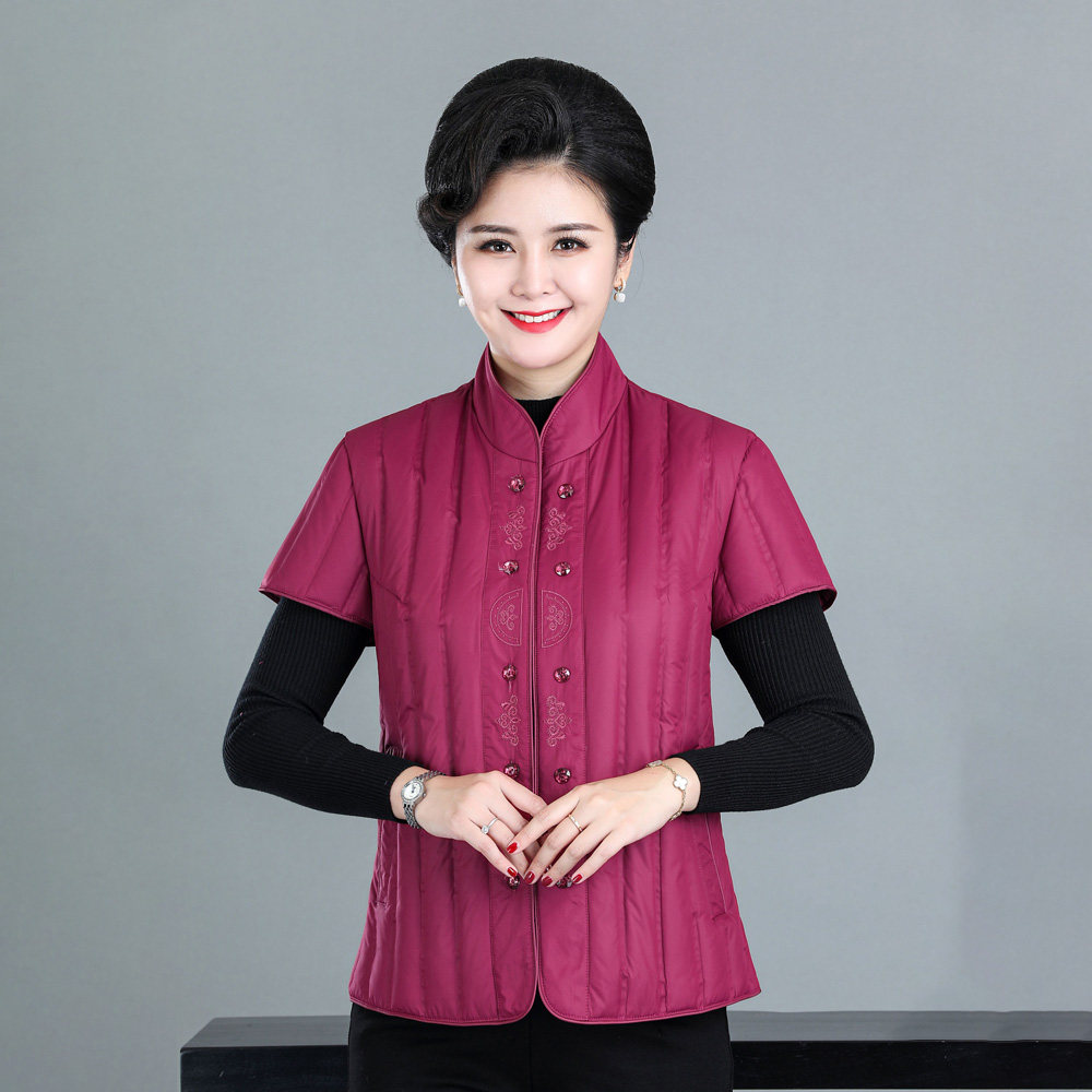 加肥中老年女羽绒内胆胖太太奶奶装轻薄马甲超大码妈妈装短袖坎肩