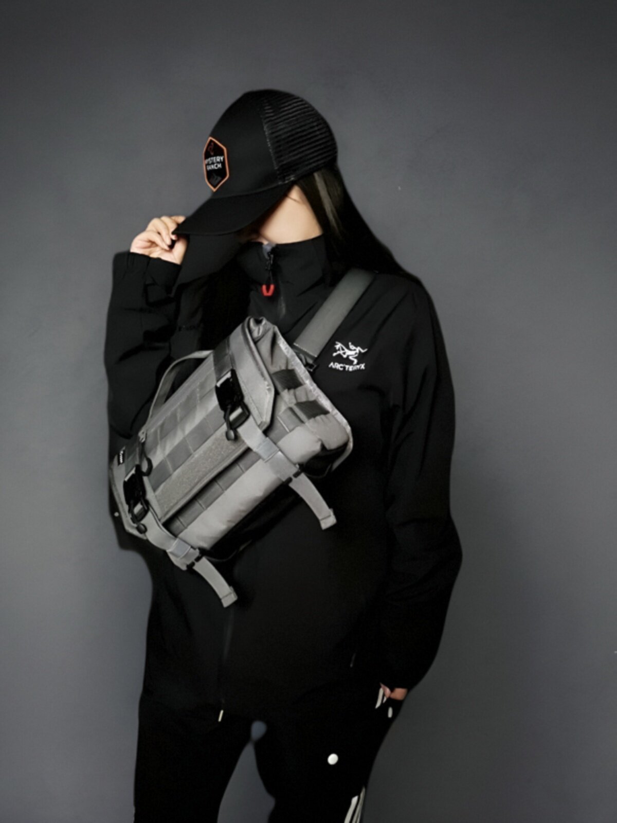 다섯째 형제 장비 HELI 메신저 백 크고 작은 남성 전술 기능성 숄더백 크로스 바디 백 야외 통근 가슴 가방