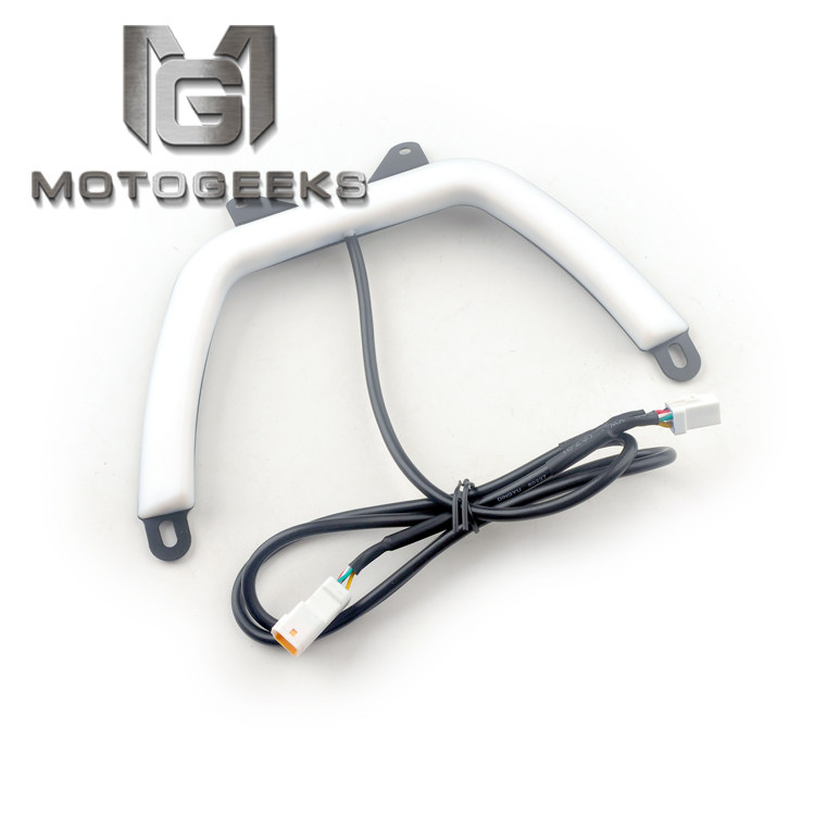 凯旋bobber改装复古尾灯转向