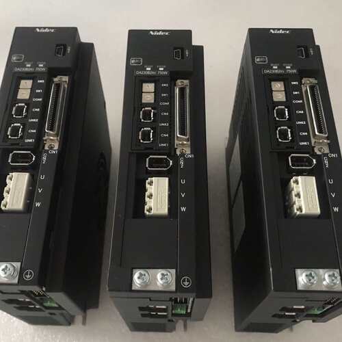 议价三协750w伺服驱动器DA230B2R3 副机 要搭配主机使可维修