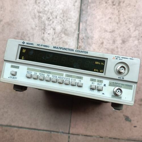 议价HC-F1000C多功能频率计，，机器成色还可以，有可维修