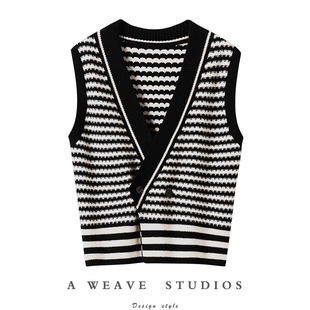 冬凤凰100%纯羊绒衫 黑白条纹v领廓羊绒背心马甲女2024秋冬毛衣R