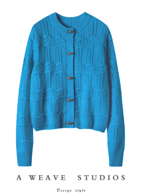 美翻！浅蓝色圆领牛角扣羊绒衫春夏新款针织开衫长袖保暖毛衣