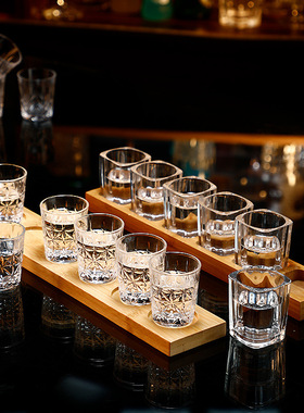 白酒杯套装 小酒杯一口杯shot杯子弹杯家用饭店用玻璃酒盅木杯托