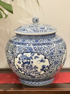 正品 10饼普洱储茶罐醒茶罐景德镇陶瓷茶具 贵和祥手工青花开窗四季