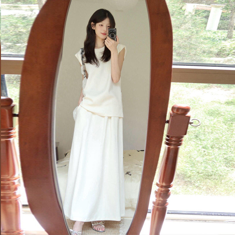 大方得体穿搭白色背心小裙子套装女2026春夏季新款爆款高级感休闲