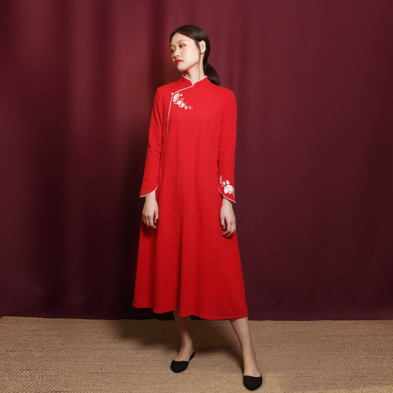 复古风芙蓉绣花打底连衣裙 新中式古典天丝连身裙
