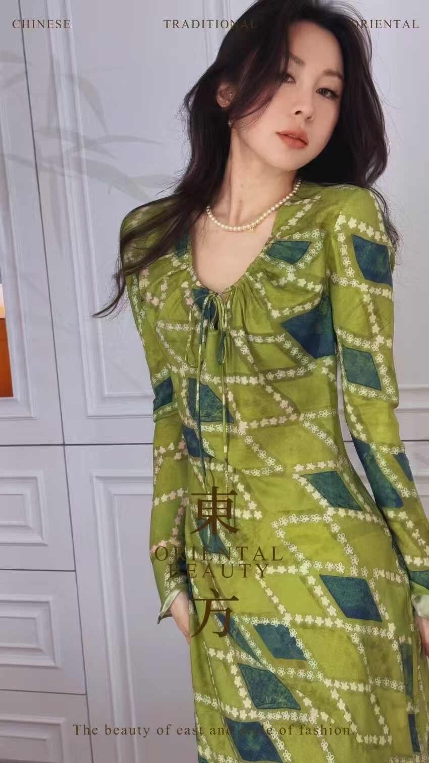 2025早春新款时尚气质优雅百搭V领系带收腰显瘦真丝印花连衣裙女
