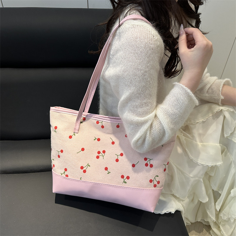 时尚百搭女包潮流托特包