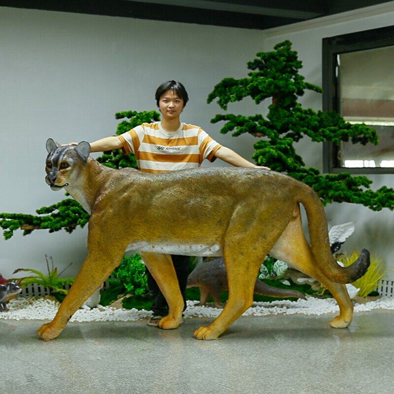 玻璃钢仿真金猫雕塑动物摆件草坪公园景区保护区户外园林景观装饰