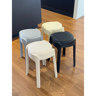 现代软 陆陆.旋风凳子现代简约塑料凳子可叠放家用圆凳莫兰迪风格