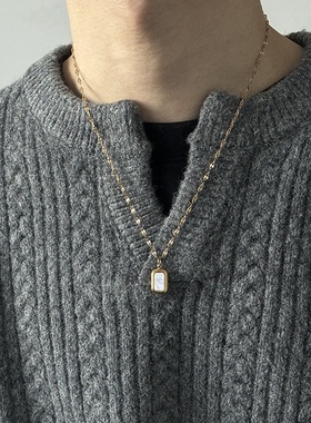 原创美拉德贝壳小金砖项链吊坠毛衣链男款小众高级感项链女钛钢潮