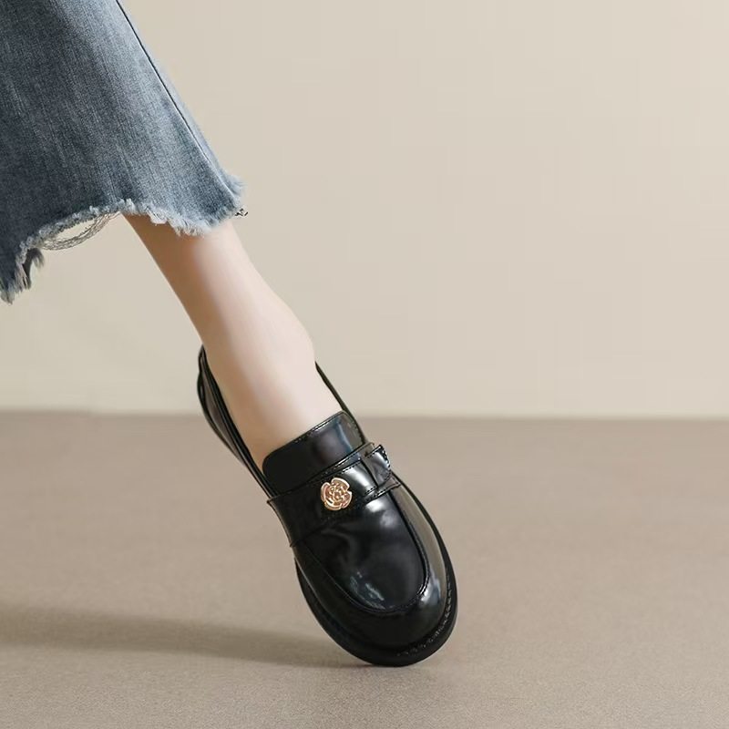 2026春秋新款英伦风乐福鞋女黑色圆头一脚蹬金属扣平底小皮鞋百搭,女鞋,乐福鞋（豆豆鞋）,淘宝优惠券,粉丝福利购,淘宝优惠卷