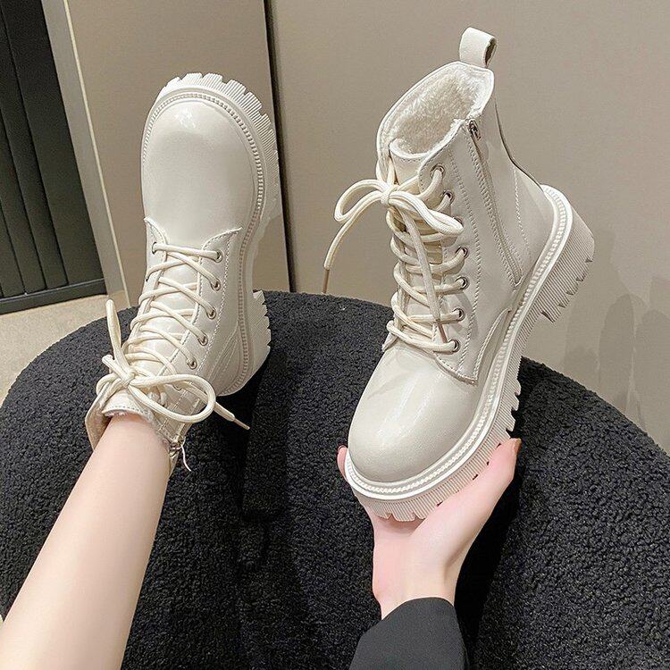 马丁靴女秋冬新款爆款外贸加绒复古白色短靴厚底英伦风机车靴女