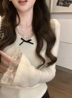 KANING蕾丝边喇叭袖V领毛衣打底衫女秋款设计感小众内搭针织上衣