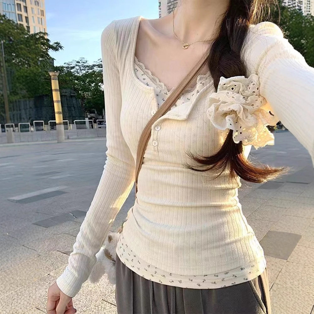 2024春秋小碎花纽扣长袖T恤内搭bm上衣假两件蕾丝U领拼接打底衫女