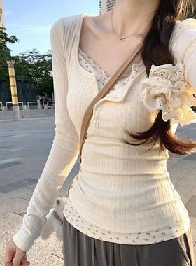 2024春秋小碎花纽扣长袖T恤内搭bm上衣假两件蕾丝U领拼接打底衫女