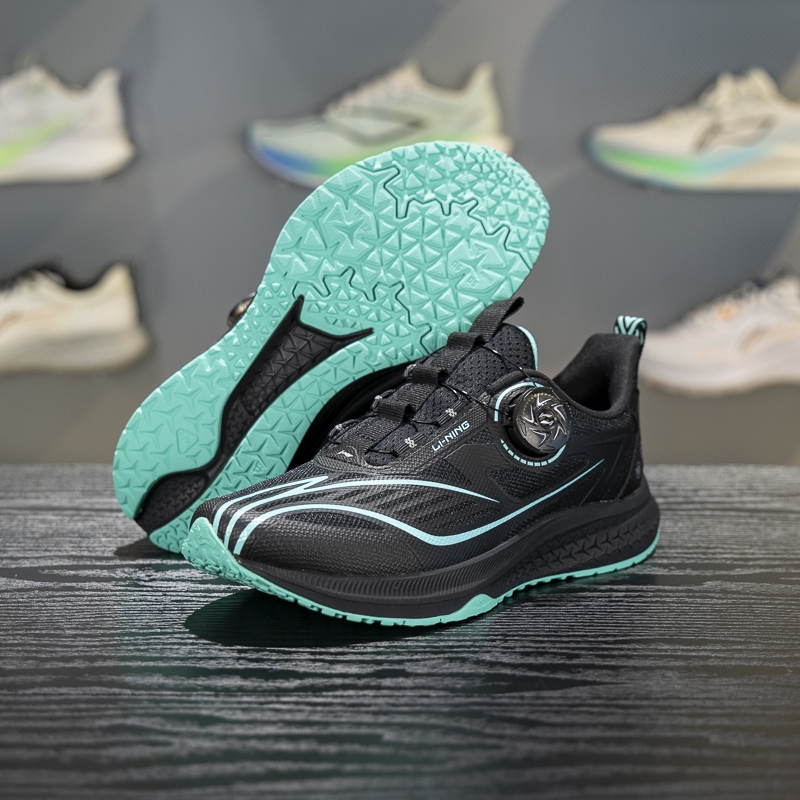 李宁四季通用防滑缓震童跑步鞋