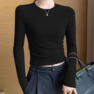 纯色圆领长袖打底衫女内搭春秋新款洋气修身显瘦高腰露脐t恤上衣