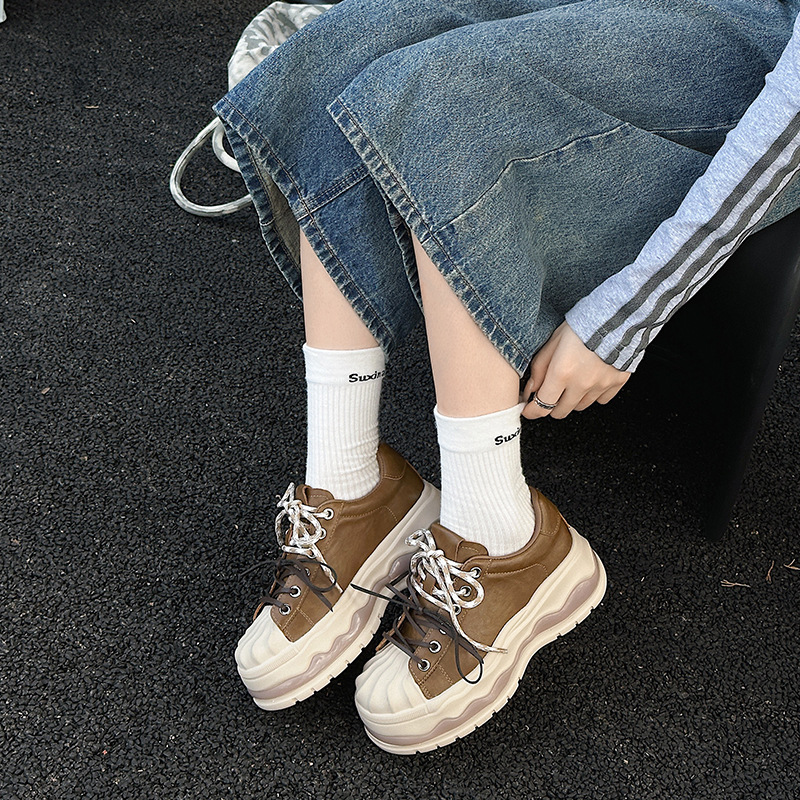 贝壳头运动单鞋2025新款厚底真皮小白鞋女休闲时尚舒适板鞋女