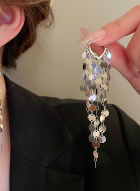 流苏耳扣长款夸张耳环女韩版小众设计感高级冷性风轻奢气质耳饰